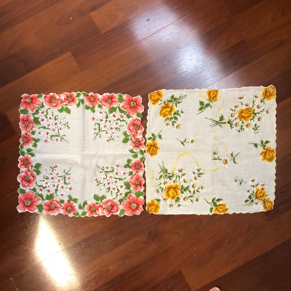 Vintage Accessories - Vintage pocket square handkerchief set